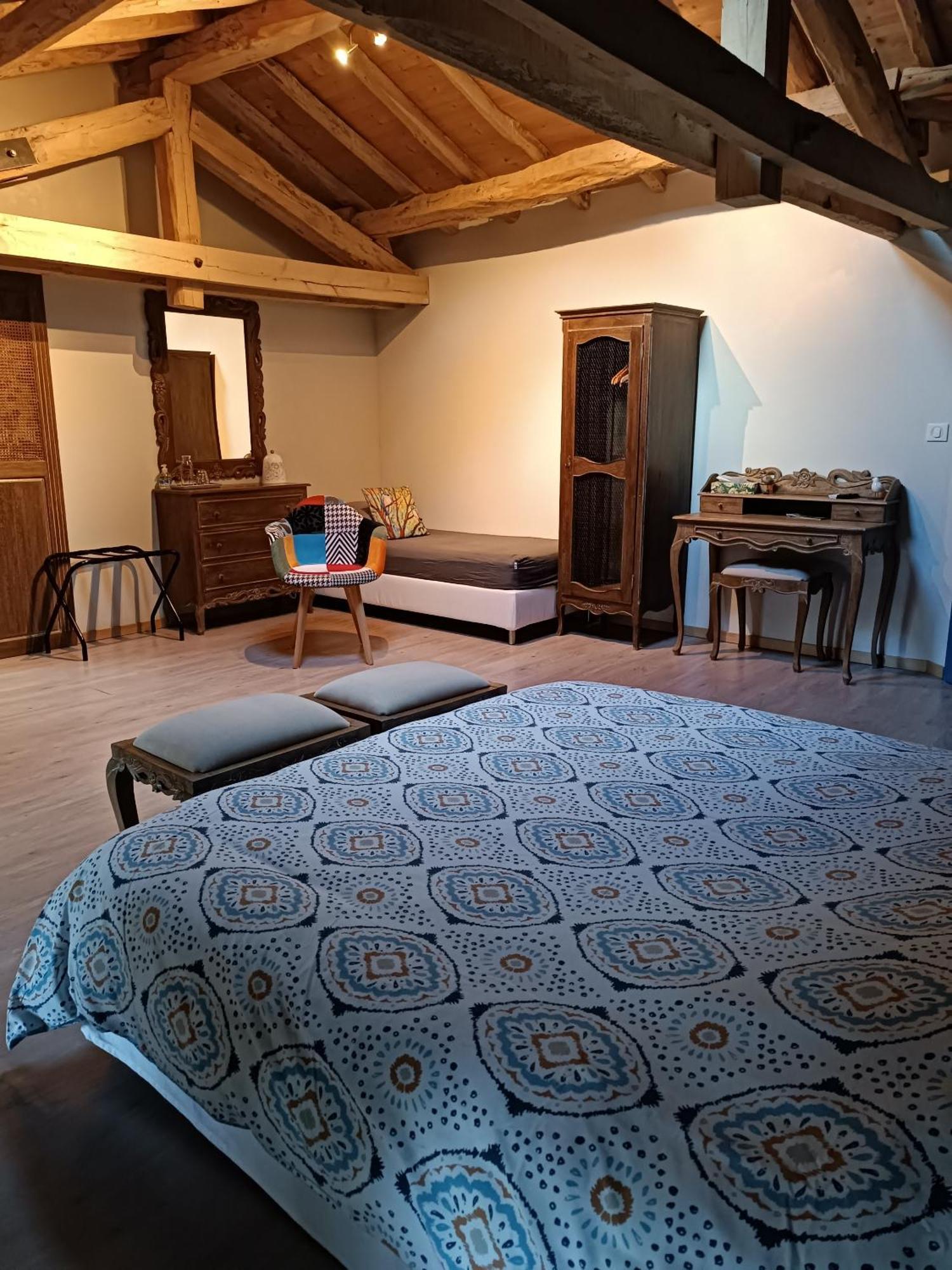 Le Jardin Des Cedres Otel Lavaur  Oda fotoğraf